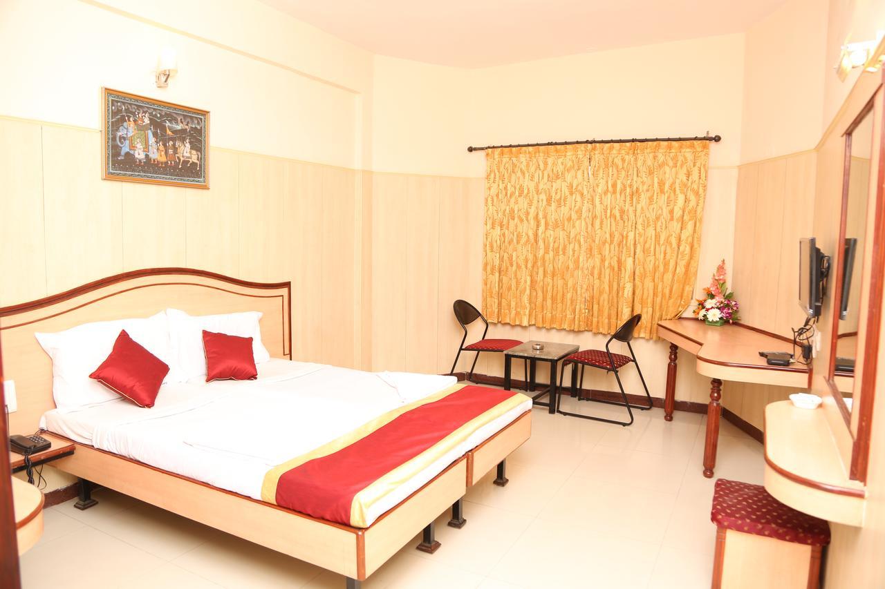 Hotel Anand Regency Μπανγκαλόρ Εξωτερικό φωτογραφία